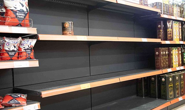Batman'da Tarım Kredi marketinde raflar boşaldı