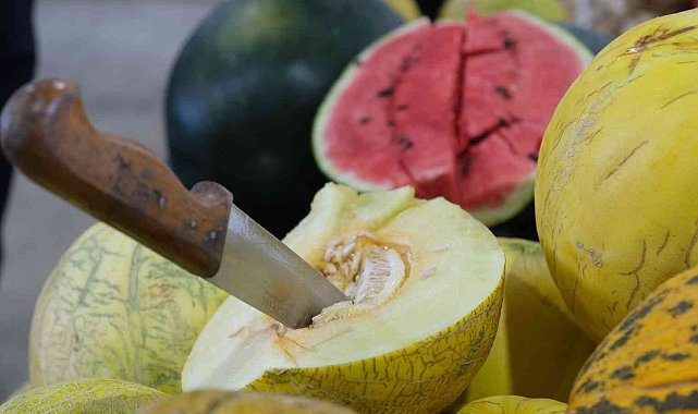 Bunaltıcı sıcaklar sulu meyvelere yöneltti