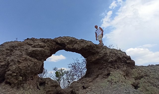 Burhaniye' de Kaya Sunağı ilgi gördü