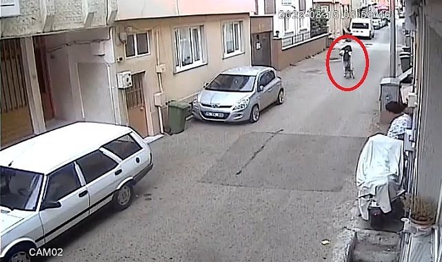 Bursa'da başıboş sokak köpeği kursa giden kız çocuğunu böyle ısırdı