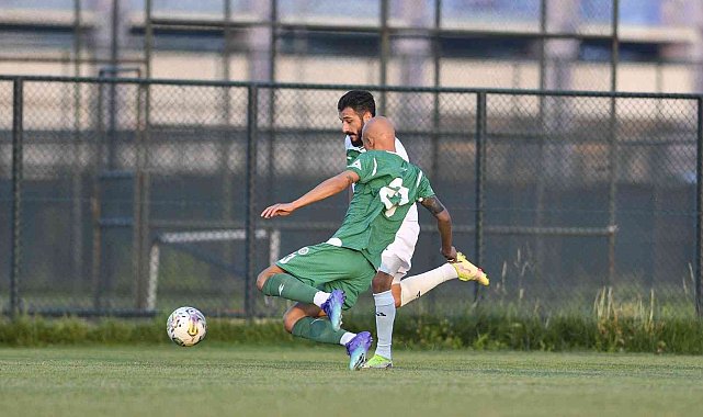 Bursaspor, hazırlık maçında Etimesgut Belediyespor'u 1-0 mağlup etti