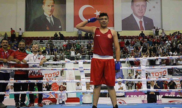 Büyükşehir'in boksörü Demirceylan Avrupa Şampiyonu oldu