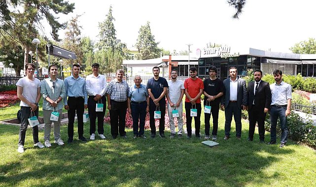 Büyükşehir'in Talas Gençlik Merkezi, YKS'de üstün başarı gösterdi