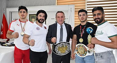 Cizreli milli sporcular, Gençlik ve Spor İl Müdürü ile bir araya geldi