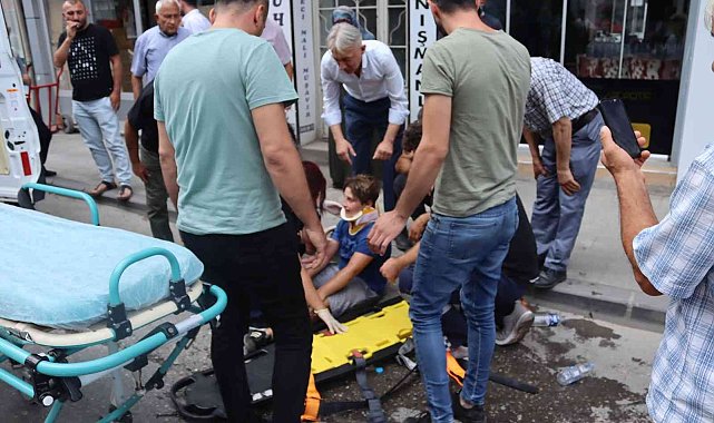 Çocuğa araba çarptı, sabırsız sürücüler kornaya dayandı
