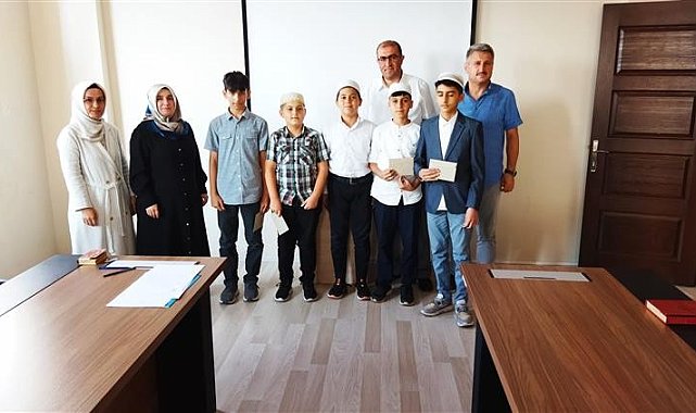Çorlulu küçük hafızlardan büyük başarı