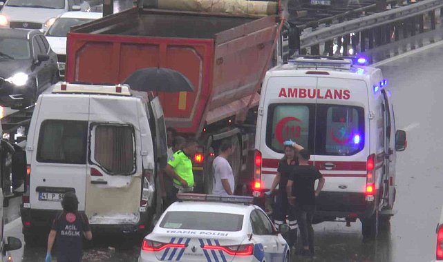 D-100'de aynı noktada 3 farklı zincirleme kaza: 4 yaralı