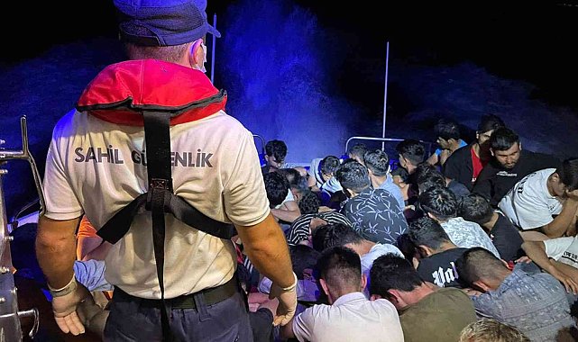 Datça'da ve Bodrum'da 98 göçmen kurtarıldı