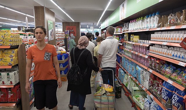 Denizli'de Tarım Kredi Kooperatifi Marketlerinde yoğunluk