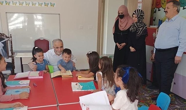 Diyanet İşleri Başkan Yardımcısı İşliyen, minik hafızlarla buluştu