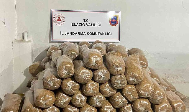 Elazığ'da 1 ton kıyılmış kaçak tütün ele geçirildi