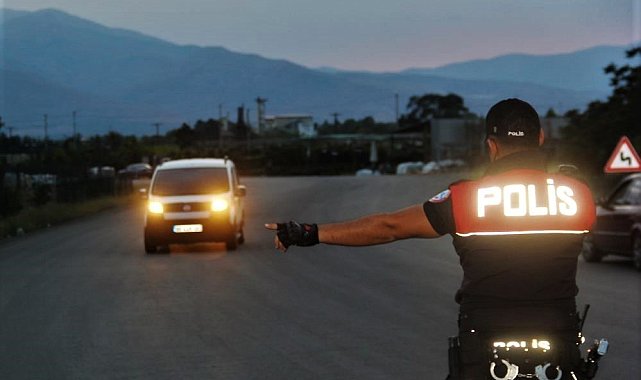 Erzincan'da çeşitli suçlardan aranan 23 kişi yakalandı