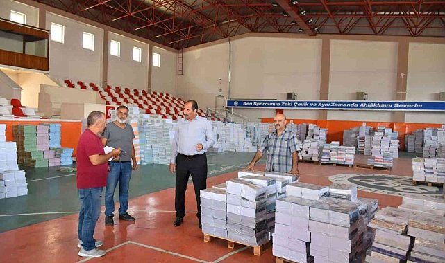 Erzincan'da ücretsiz ders kitabı dağıtımı başladı
