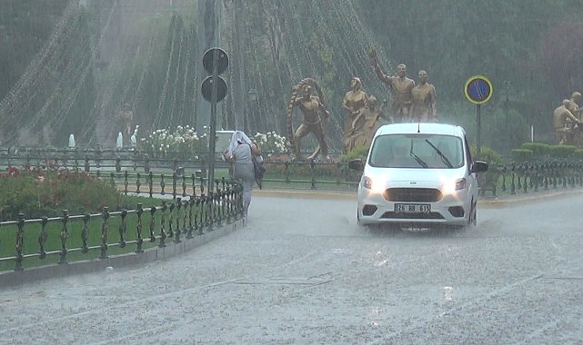 Eskişehir'de şiddetli sağanak yağış