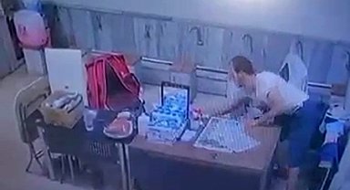 Fatih'te cami şadırvanında hırsızlık