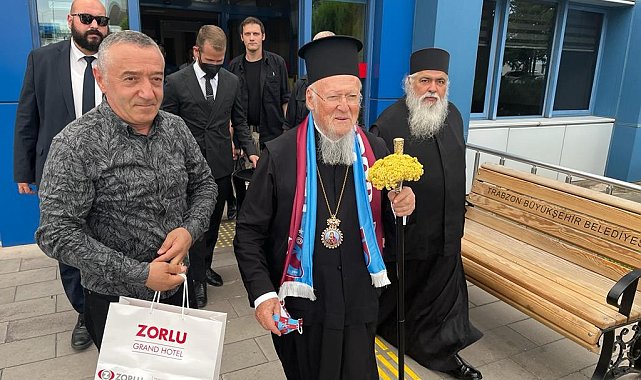 Fener Rum Patriği Bartholomeos Sümela'daki ayin için Trabzon'a geldi