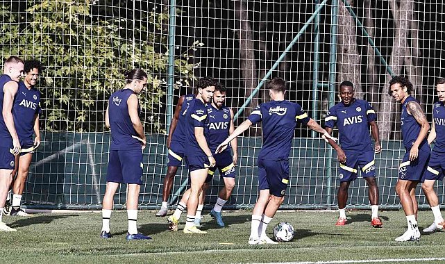 Fenerbahçe, Adana Demirspor maçı hazırlıklarını tamamladı