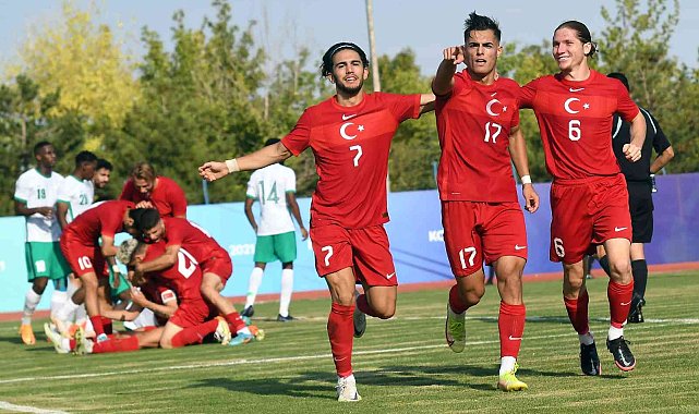 Futbolda şampiyon Türkiye
