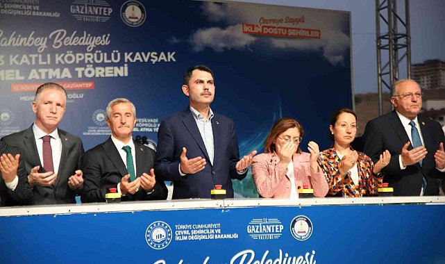 Gaziantep'in trafiğini rahatlatacak 3 katlı köprülü kavşağın temeli atıldı