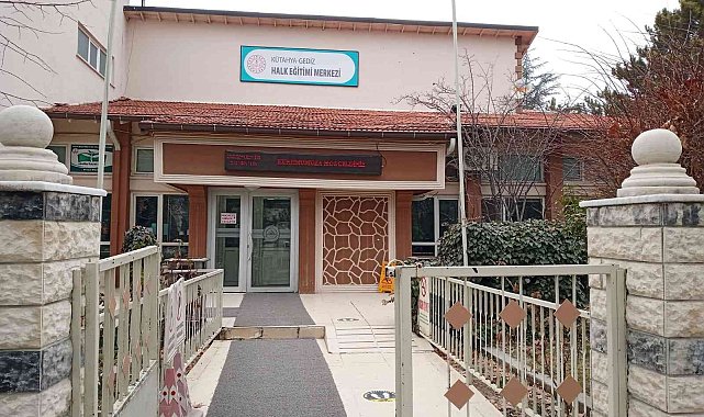 Gediz Halk Eğitim Merkezi'nin üniversiteye yerleştirme başarısı