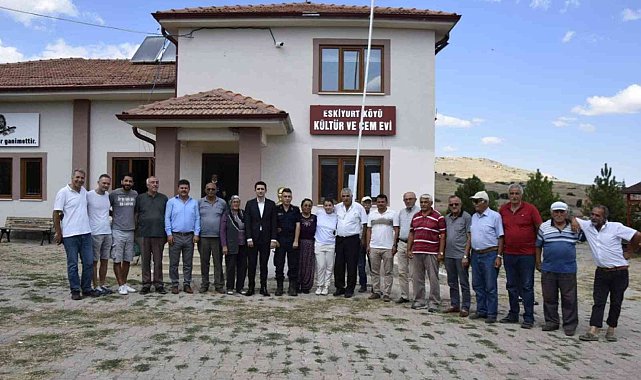 Gemerek'te aşure ve kurban lokması dağıtıldı