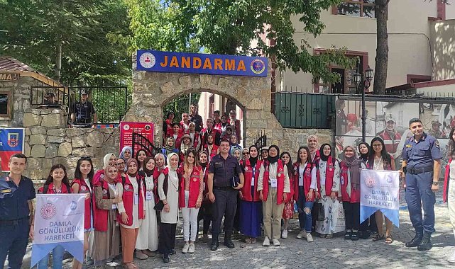 Gönüllü gençler jandarmayla bir araya geldi
