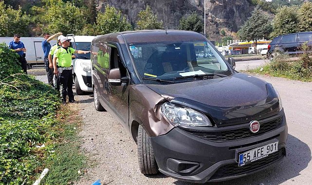 Hafif ticari aracın çarptığı yaya ağır yaralandı