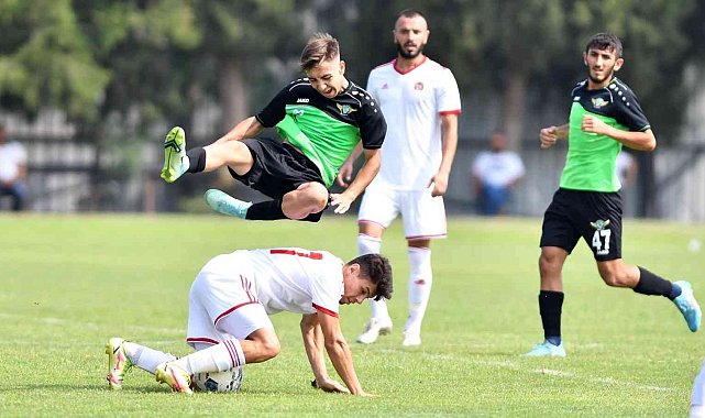 Hazırlık maçında gülen taraf Turgutluspor oldu