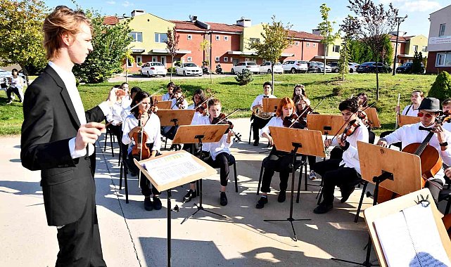 İki Elin Sesi Var Gençlik Senfoni Orkestrası'ndan müzik ziyafeti