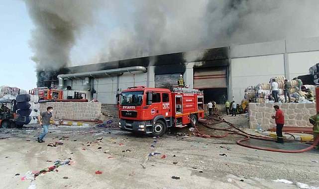 İplik fabrikasındaki yangına 2 saattir müdahale ediliyor