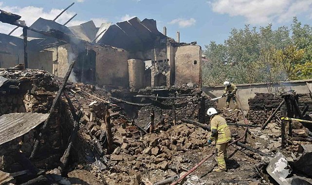 Isparta'da yaşlı kadın evinde çıkan yangında hayatını kaybetti