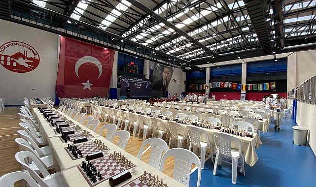 İstanbul Uluslararası Açık Satranç Turnuvası'nda ödüller sahiplerini buldu