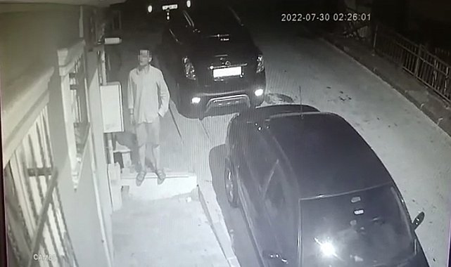 İstanbul'da bir garip hırsızlık: Apartmanın tabelasını çaldı