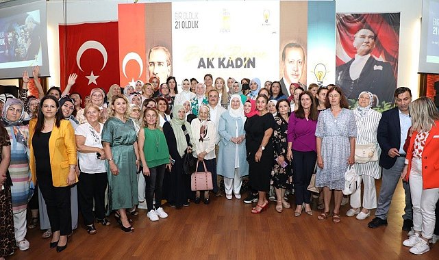 İzmir'de AK Kadın Zirvesi