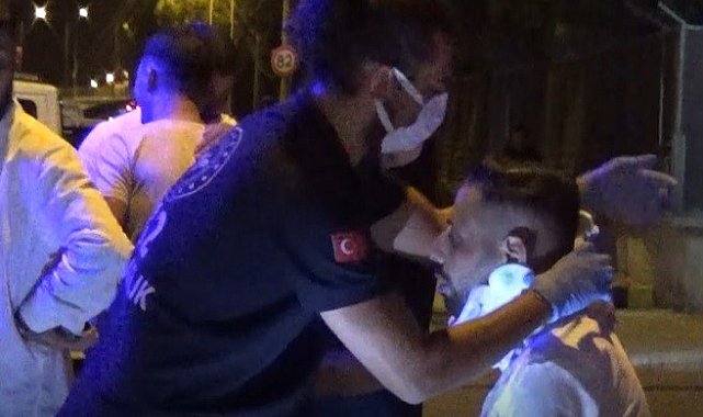 İzmir'de takla atan taksinin sürücüsü kazadan hafif sıyrıklarla kurtuldu