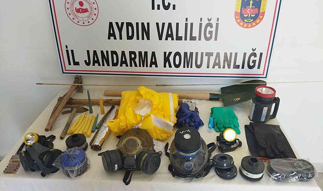 Kaçak kazı yaparken suçüstü yakalandılar