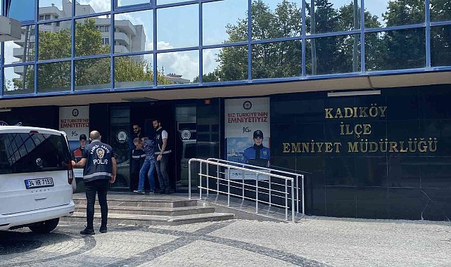 Kadıköy'de kafede tartıştığı kadını silahla öldüren zanlı adliyeye sevk edildi