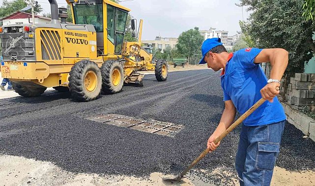 Kadirli'de yol çalışmaları