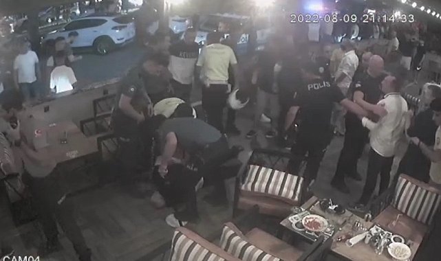Kafede meydan savaşı gibi kavga