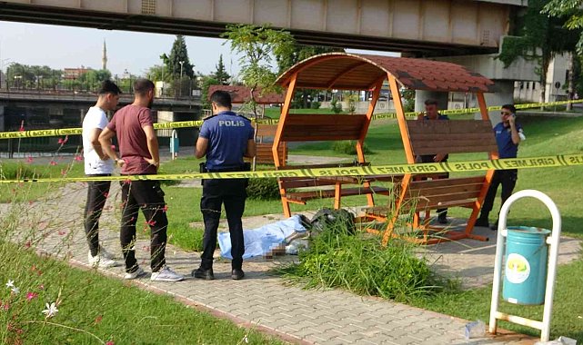 Kağıtçı parkta ölü bulundu
