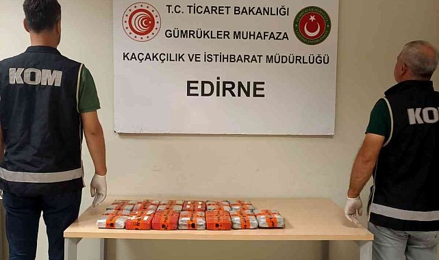 Kapıkule'de tırda uyuşturucu ele geçirildi