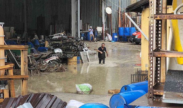 Karabük'te yağmur sonrası bilindik manzaralar yaşandı