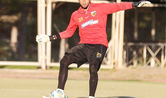 Kayserispor kalecisi Bilal Bayezit: "Kendimi hazır hissediyorum"