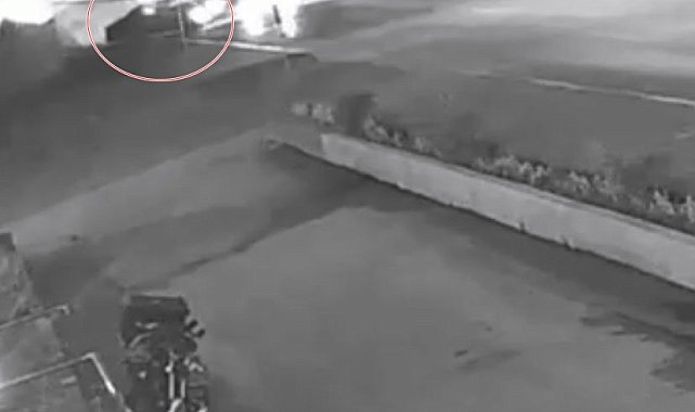 Kazaya karıştı, hiçbir şey olmamış gibi yoluna devam etti