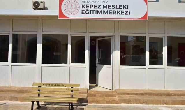 Kepez Belediyesi'nden Teomanpaşa mahallesine iki müjde