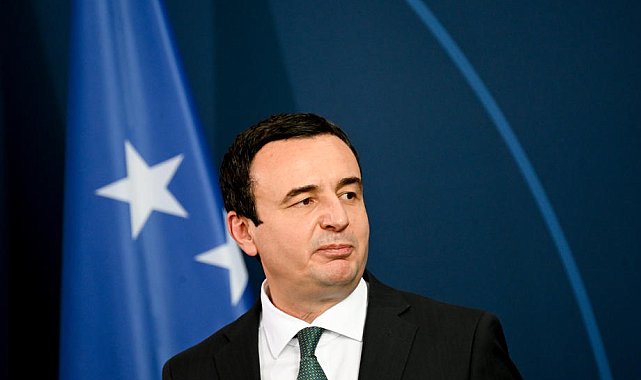 Kosova Başbakanı Kurti: "Belgrad'ın saldırgan politikalarının Kosova'ya yönelik bir saldırıya dönüşebileceğini göz ardı etmemeliyiz"