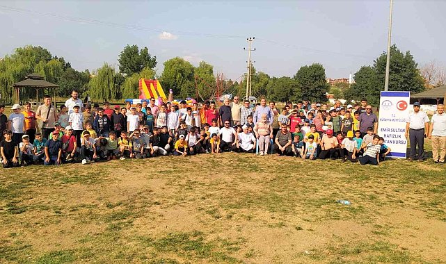 Kur'an Kursu öğrencilerine piknik