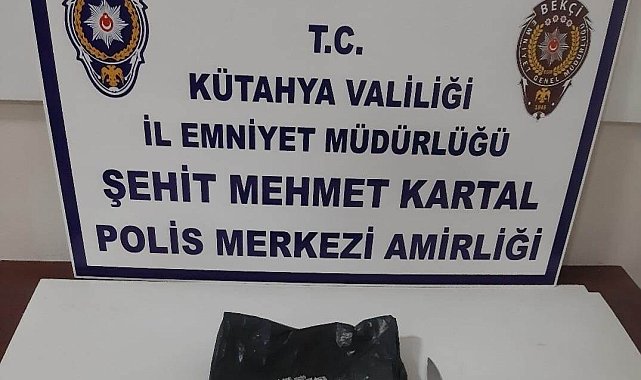 Kütahya'da 2 kişinin üzerinde uyuşturucu çıktı