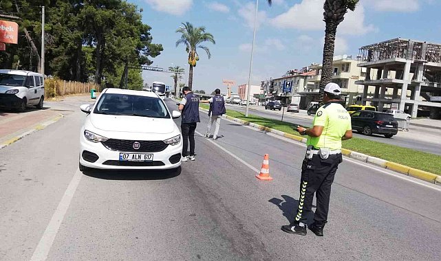 Manavgat'ta polisten 'güven ve huzur' uygulaması