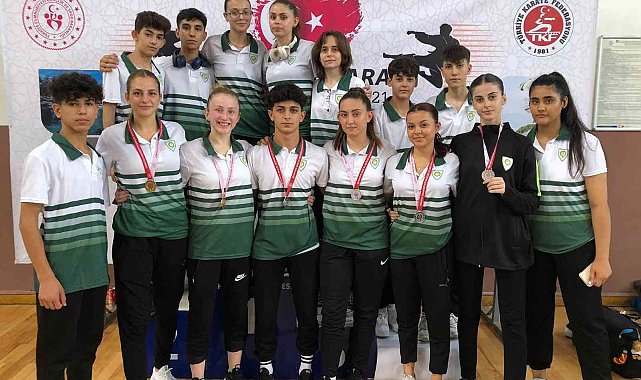 Manisa BBSK'lı karatecilerden 6 madalya